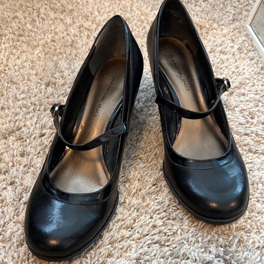 Bandolino Classic Black Heels